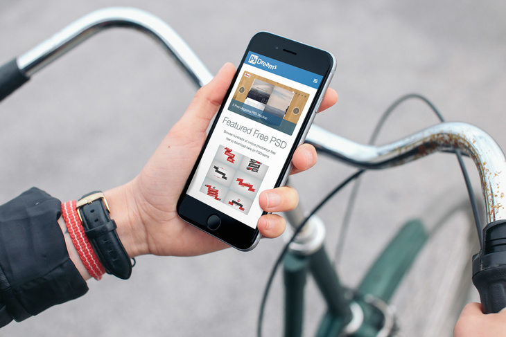 Cyclist with iPhone 6 Freee Mockup